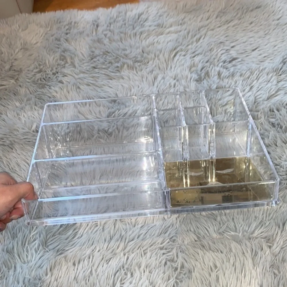 Acrylic organizer makeup shelf‎